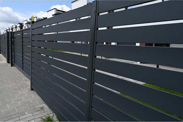 aluminum-fence-1